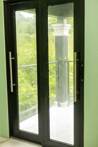 Apartment In Falmouth